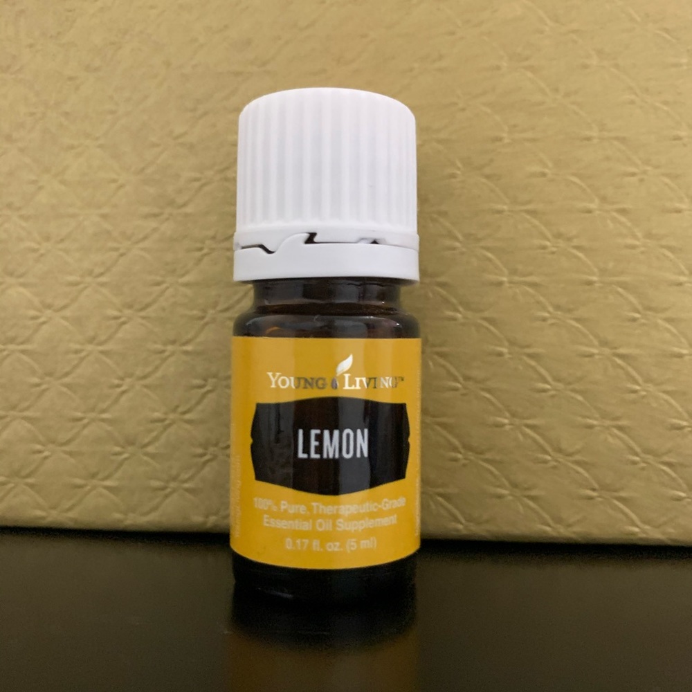 Lemon young living essential oils